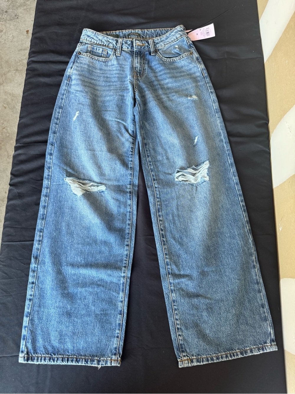 Wild Fable Size 00 Low Rise Baggy Jeans Distressed Medium Wash Blue NWT